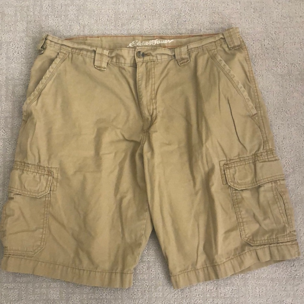Eddie Bauer men’s cargo shorts